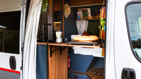 Frettika (Stitch) – È questo il camper più lussuoso che abbiate mai visto? 