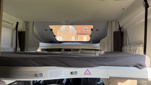 5p Benimar semi-integrated uit 2025