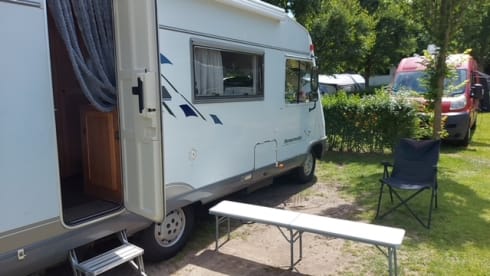 5p Hymer integrated uit 2000