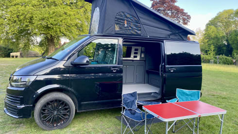 Camperino  – VW Campervan T28 Pop, 4 Berth