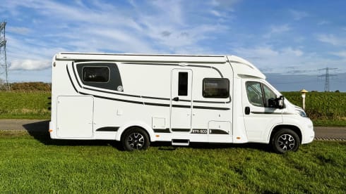 Mooie Fiat half-integraal camper