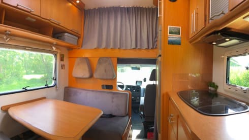 Camper Coby – 6p Bergland Alcove from 2010, especially for tall people!