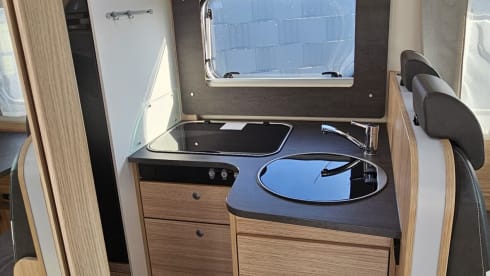 4p Sunlight semi-integrated uit 2023