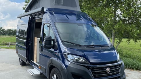 Fiat Hymercar Emmen  – Complete 4 Pers. Fiat Hymer Yellowstone Buscamper Sleeping Roof Model 2018. 