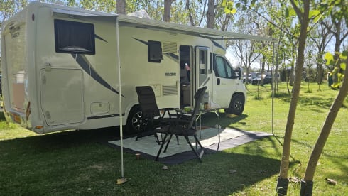 727ga – 5p Chausson semi-integrated uit 2016