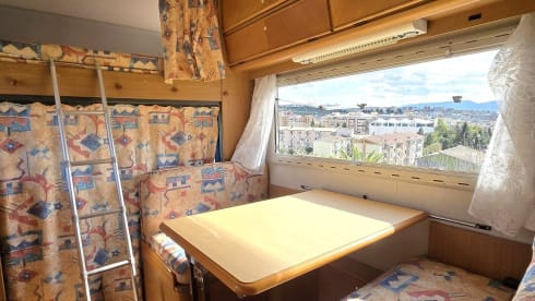 Morada 57 – Libertà su Quattro Ruote: Il Camper dei Tuoi Sogni ti Aspetta!