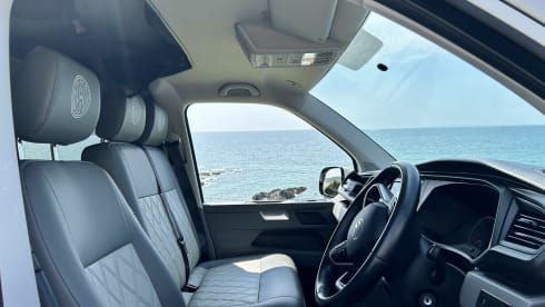 Aggi – AGGI DUB - VW (LWB) Camper with all your creature comforts- North Devon