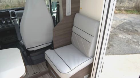 MC4 873 – McLouis Yearling 83