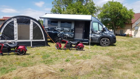 Cit – Autark,Große Batterie,viel Solar,Wechselrichter,sehr gut Isoliert,Premium!