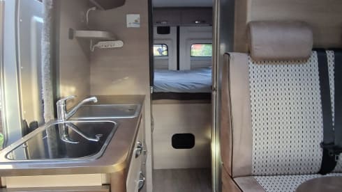 Camino – Sporty Campervan (2p), ready for adventure