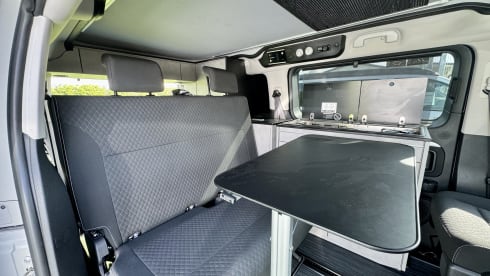 TRAVEL A-CROSS – City Van Cross Camp Flex
