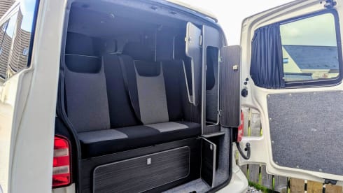 Holly  – 4 berth Volkswagen Campervan 