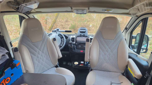 Sissi  – 2p Bürstner campervan uit 2022 Campeo