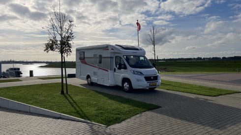 Schink – 5p Fiat semi-integrated uit 2021