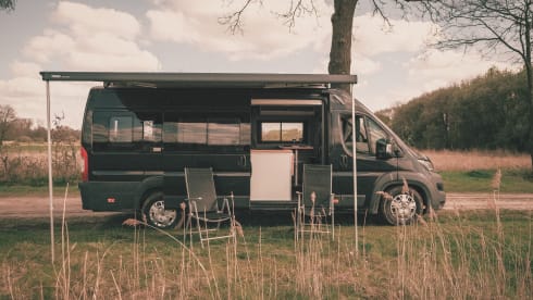 Peugeot Boxer 2016 Euro 6 fully equipped off-grid camper