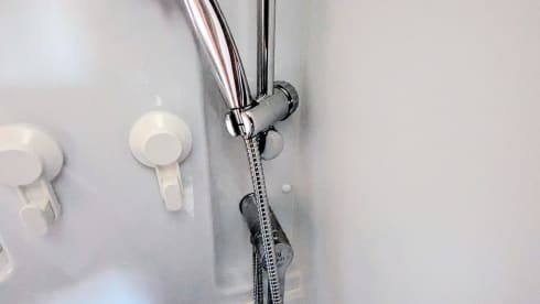 Malik  – 4p Benimar bus uit 2025