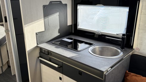 Challenger 328 β Challenger 328 Graphite Ultimate 2025