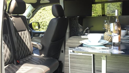 Black Beauty – Black beauty, our Vw T6 top of the range transporter 
