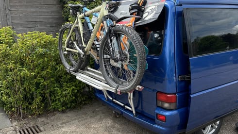 Amigo – Amigo de blauwe VW T4