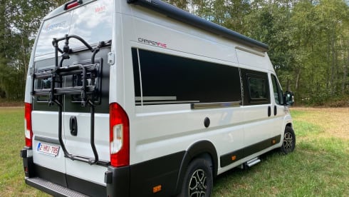 Fully Equipped Dreamer Five Camper – Sleeps 5 – Ideal for Road Trips