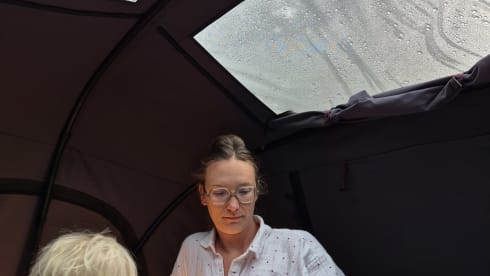 Tesla Model Y with iKamper x-cover 2.0