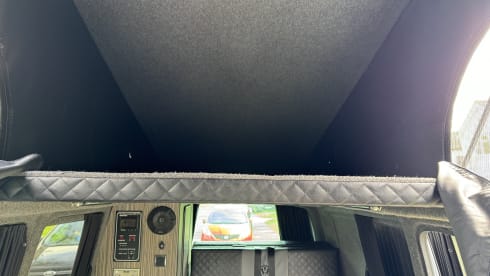 Quicksilver – Rent our Head Turning Quicksilver - LWB T5 with Pop Top roof