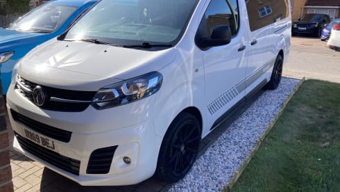 Vinnie – 4 berth Other campervan from 2020