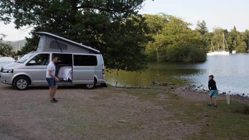 Silver VW Camper – Luxury VW Camper Lake Windermere