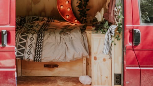 Rooie – 2p Volkswagen bus uit 1998