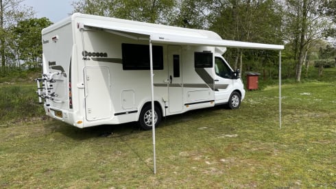 4 personnes Benimar Tessoro 486 Semi-intégré