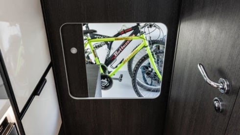 Belle – Motorhome – Sleeps 4 – Travels 4