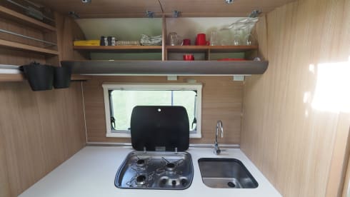 Beautiful compact but spacious camper ADRIA Matrix 590SG