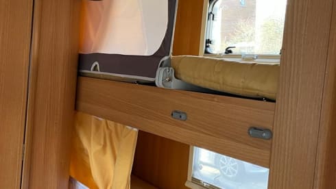 4p McLouis alcove with bunk bed