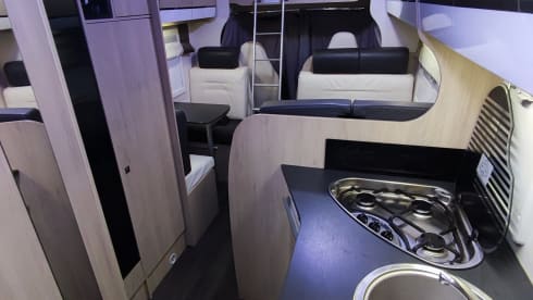 Camping-Car Capucine 5 places, avec climatiseur cellule.