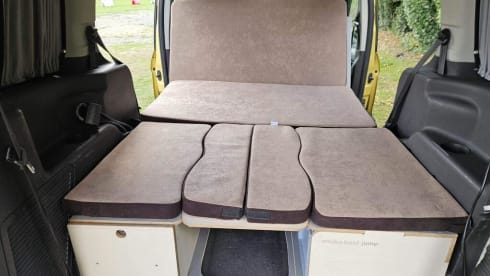 Goldie – Ford Grand Tourneo Connect 2 berth 