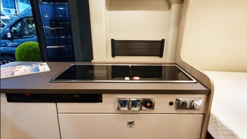 Brand new 4 p Bustner full-option campervan for the biggest adventures