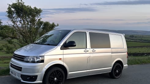 Luxury VW T5 Campervan For hire, 2 Berth
