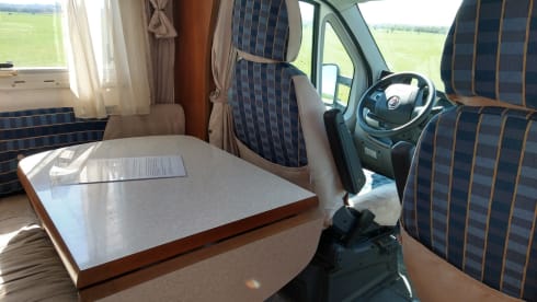 Very luxurious 2p Laika semi-integrated camper