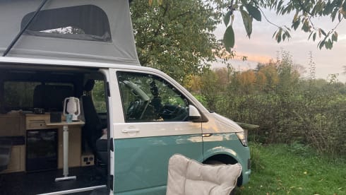 4p Volkswagen T6 L2H1 from 2017 with 2022 interior