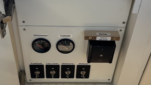 Ontmoet Guus! – 2-seater Volkswagen bus from 2018