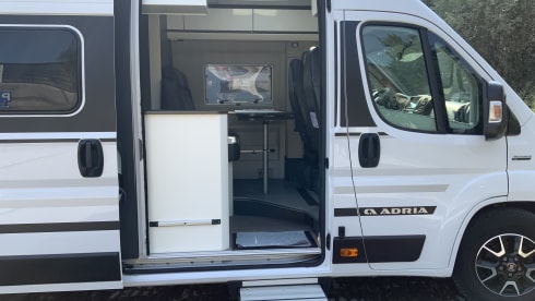 2p Adria Mobil bus from 2022
