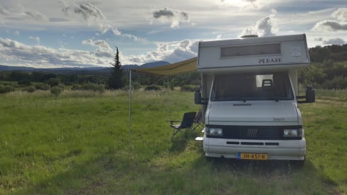 Granduca – Fast neat 5-person Fiat Ducato in the South of France