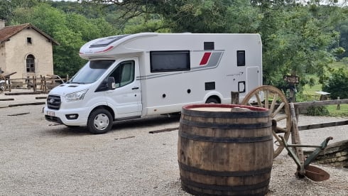 Wolf & Co – 6p Roller Team semi-integrated uit 2025