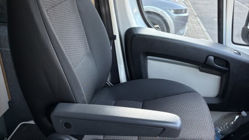 Spud – 2 berth Peugeot Campervan