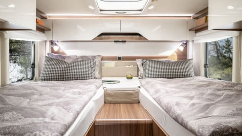 Glamper Camper – Hymer BMCT 680 5 persons!