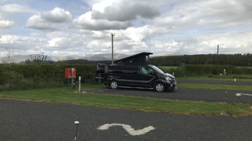 Roma – Superb 4 berth Vauxhall Vivaro campervan LWB