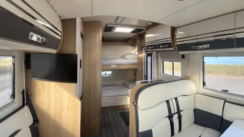 Monty  – 2024 - 6 Berth Autoroller 707 Motorhome