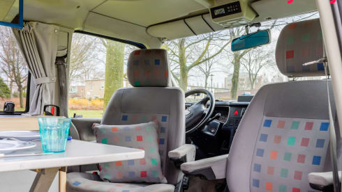 Foelie – 4p Volkswagen campervan uit 2002