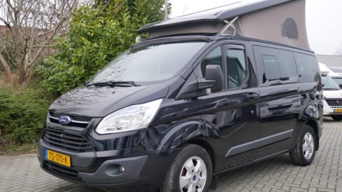Ford Nugget – 2-4p Ford Nugget Westfalia with pop-up roof from 2015