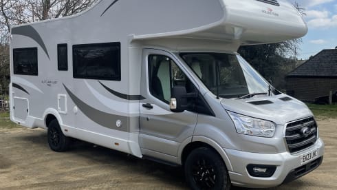James  – 6 berth Roller Team alcove from 2023